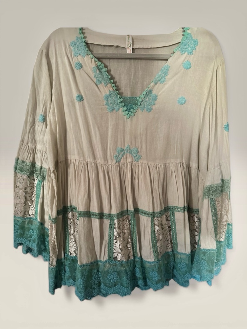 Shoreline Beige Tunic with Turquoise Lace Trim - Picture 4 of 5